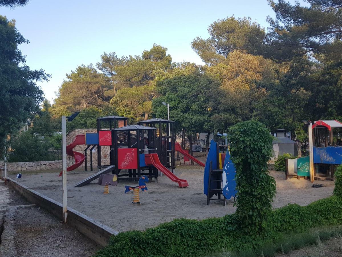 Mobile Homes MaLu Biograd Na Moru Extérieur photo